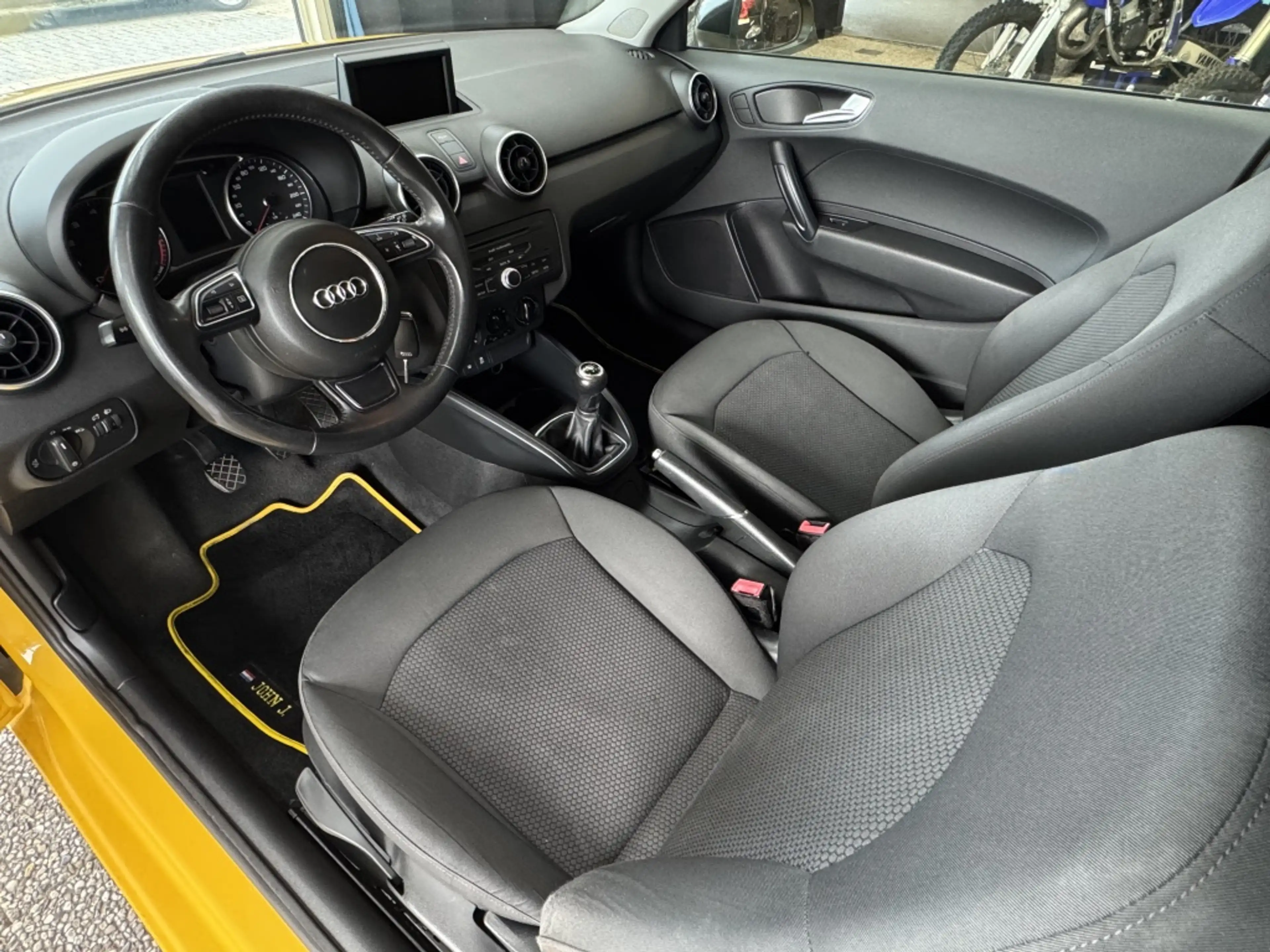 Audi A1 1.2 TFSI / UNIEK / VERLAAGD / AIRCO / — photo 4