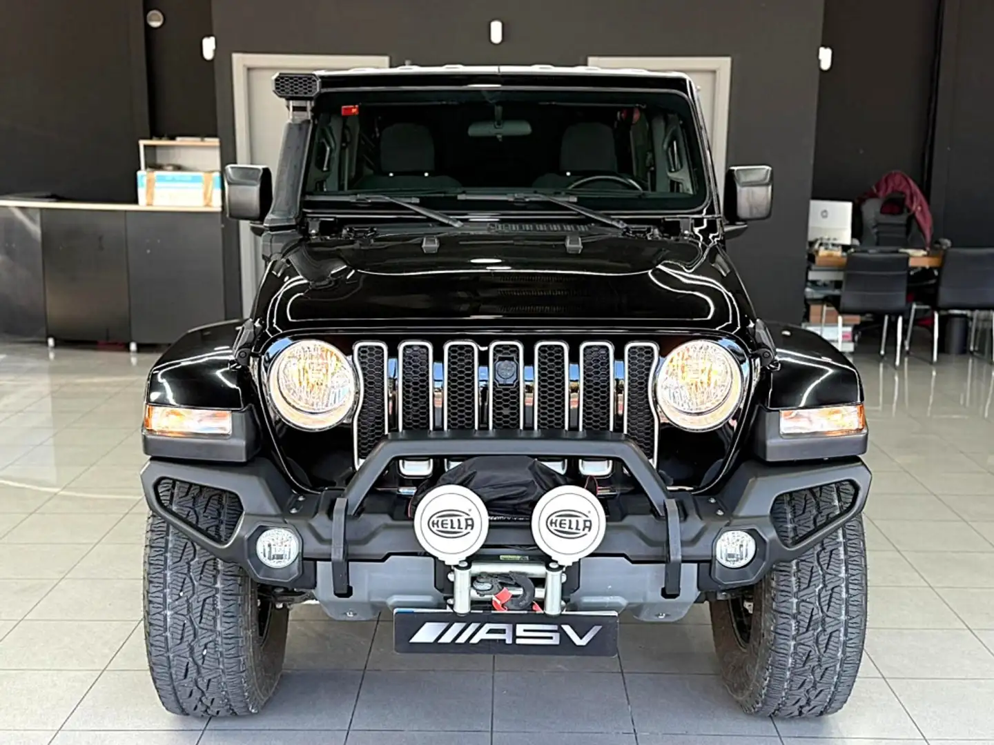 Jeep Wrangler Todoterreno Manual de 5 Puertas Negro - 2