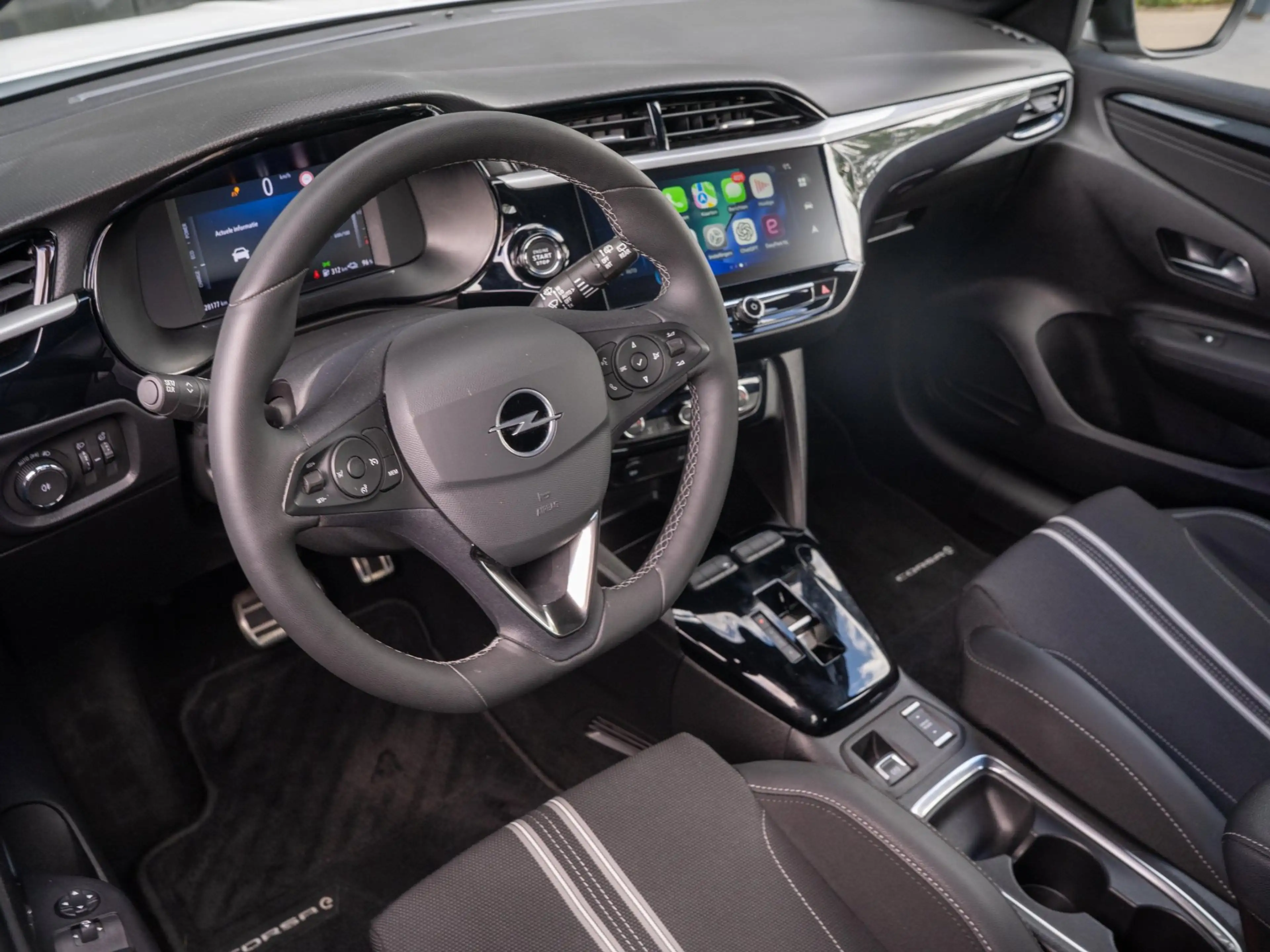 Opel Corsa-e Electric GS 50 kWh — photo 10