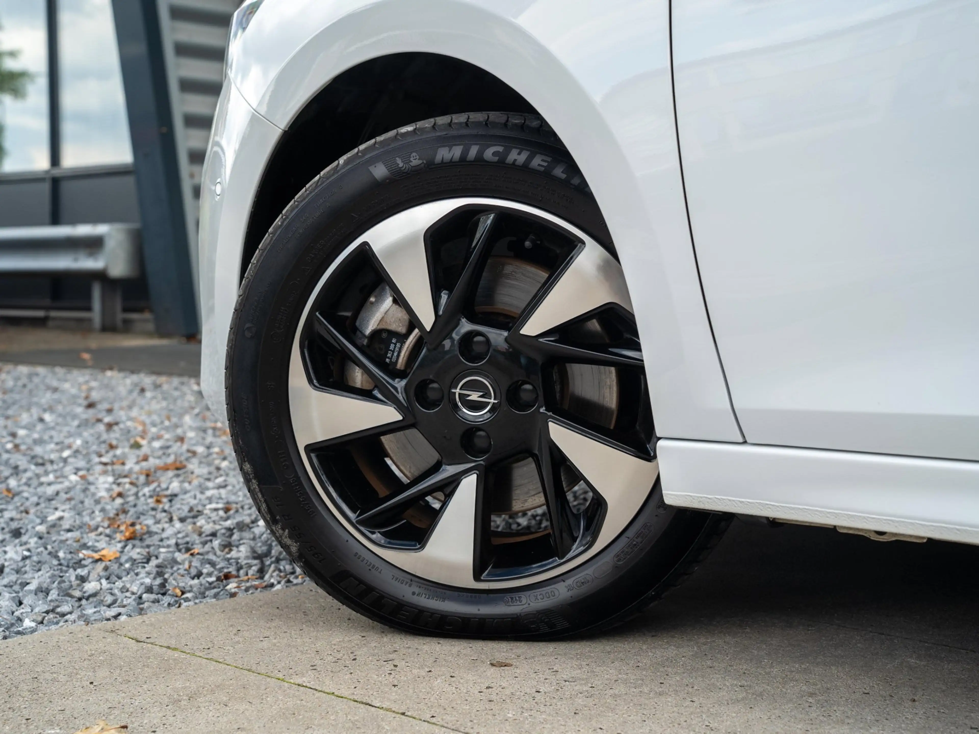 Opel Corsa-e Electric GS 50 kWh — photo 27