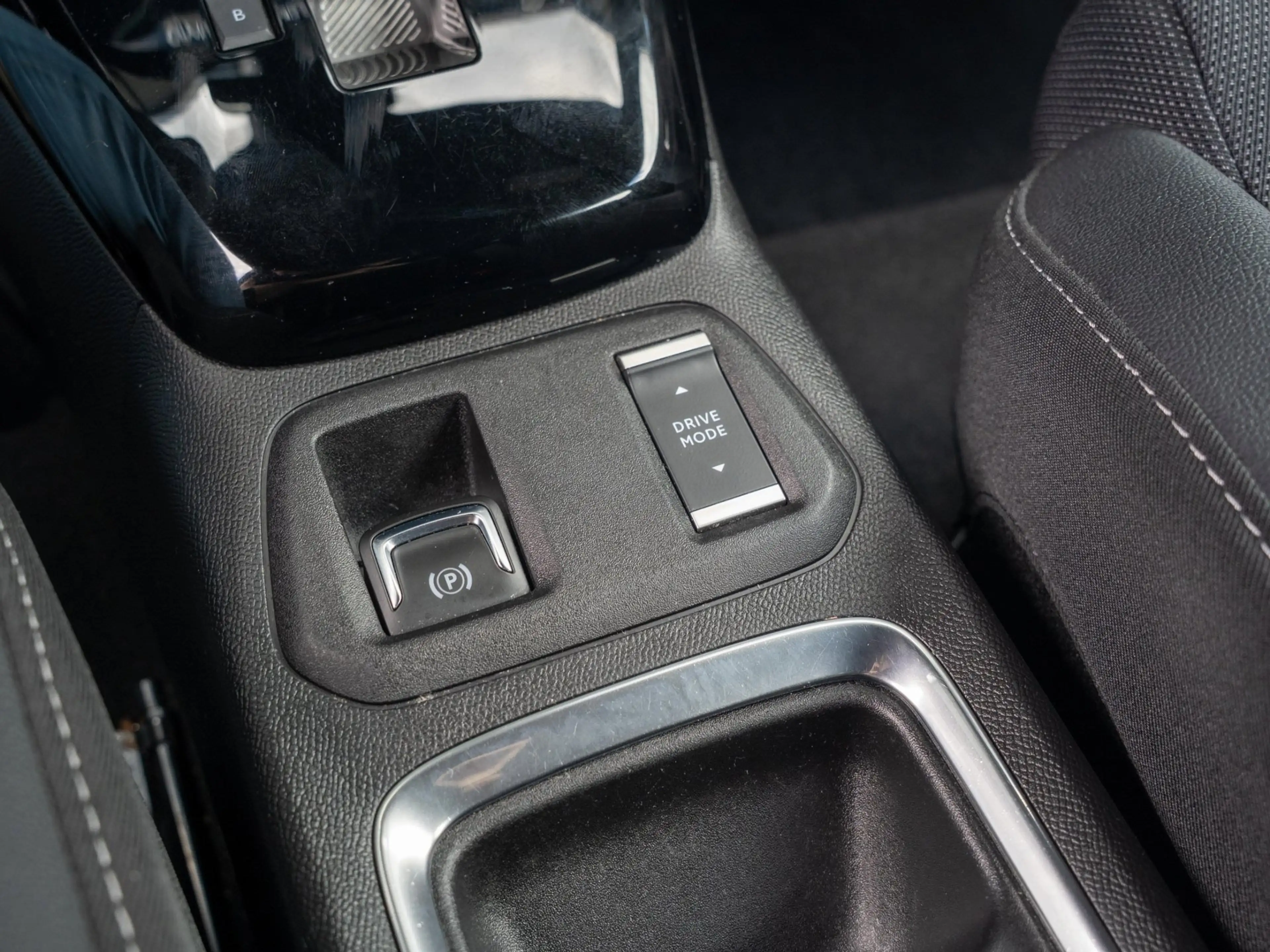 Opel Corsa-e Electric GS 50 kWh — photo 22