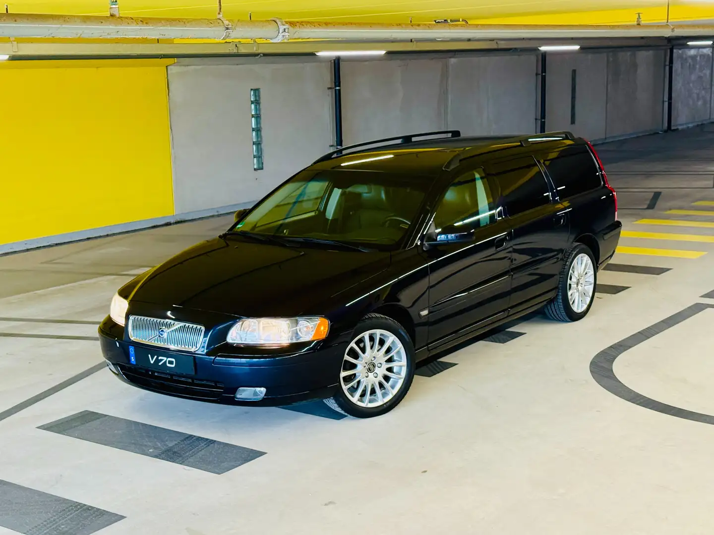 Volvo V70 2.4 | Youngtimer | Lage KM | Aut. Airco | Uniek! Blau - 1