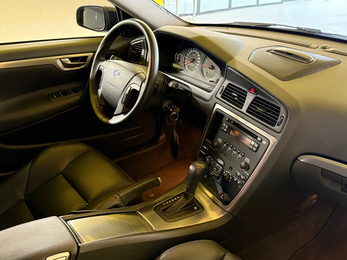 Volvo V70 2.4 | Youngtimer | Lage KM | Aut. Airco | Uniek! Blau - 2