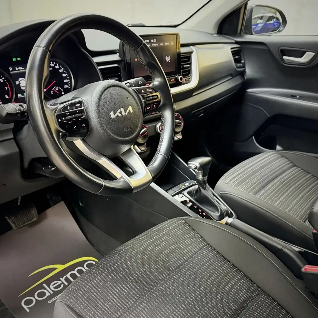 Kia Stonic Stonic 1.0 t-gdi mhev Style Design Pack 120cv dct Gris - 2