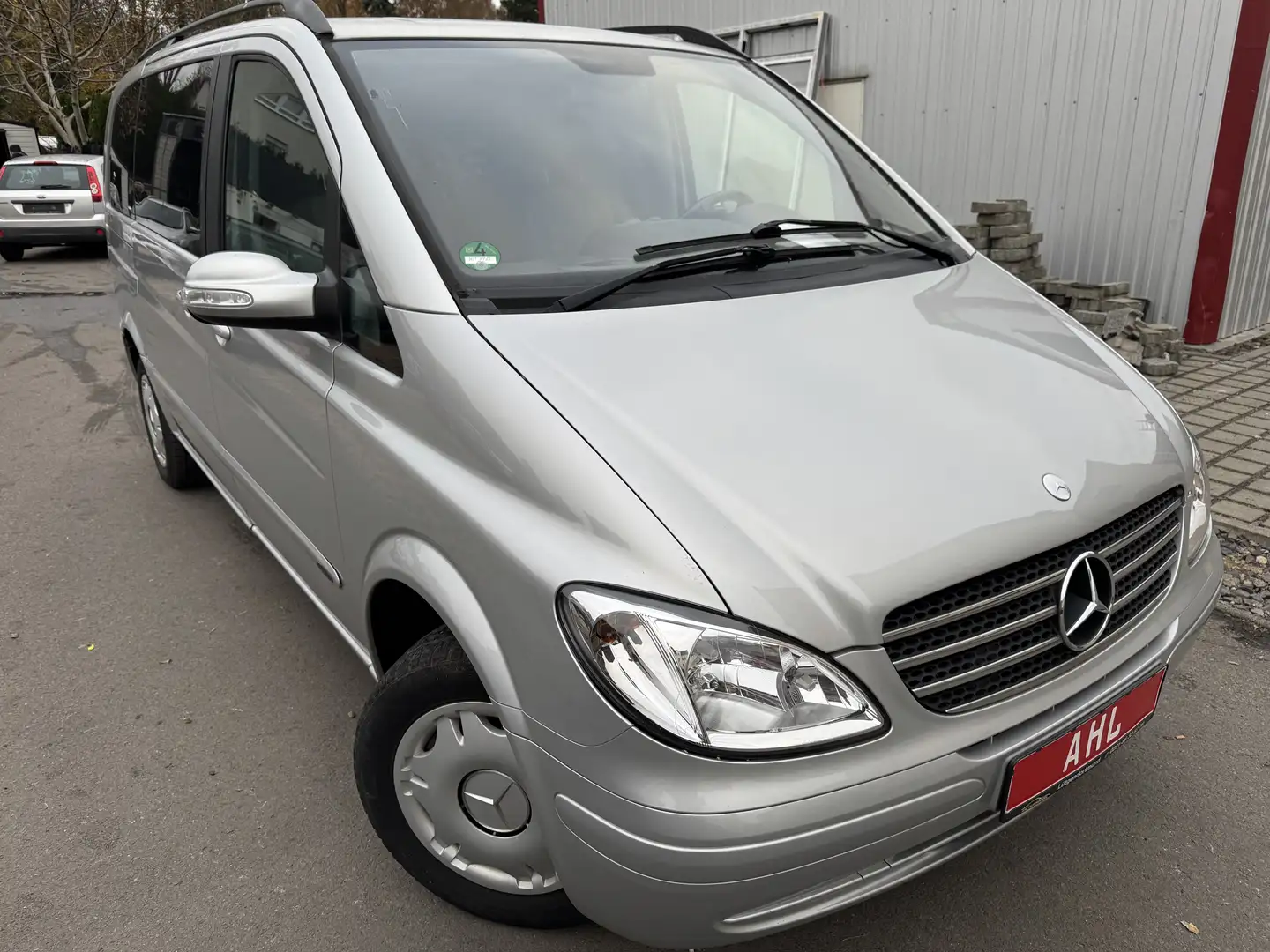 Mercedes-Benz Viano 2.2 CDI kompakt/Tempomat/Klima/SHZ/AHK/TÜV Neu Gris - 1