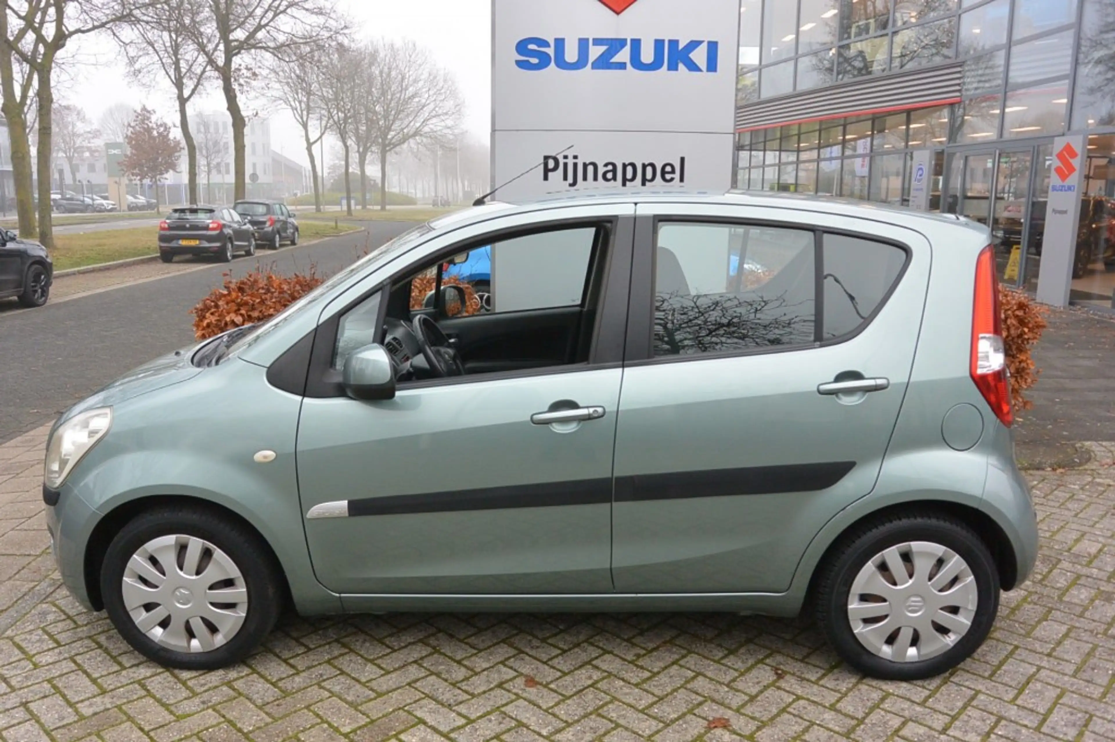 Suzuki Splash 1.0 Comfort Airco 5-deurs PDC — photo 4