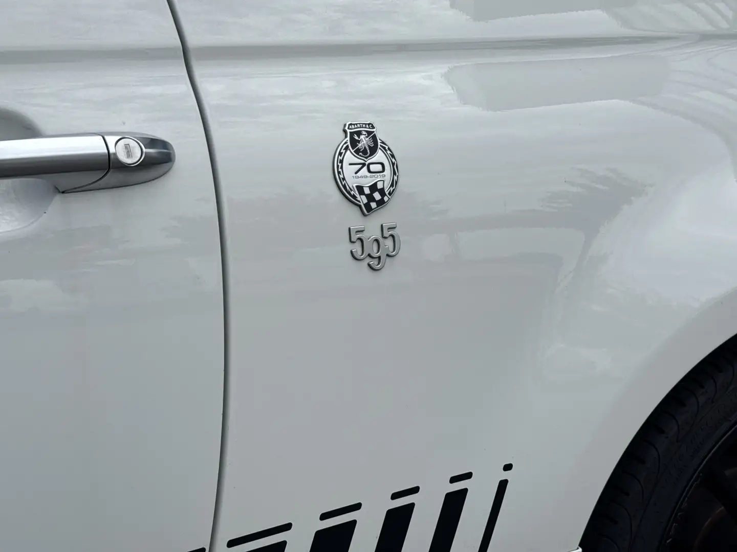 Fiat 500C Abarth 1.4 T-Jet 595 70th Anniversary Wit - 2