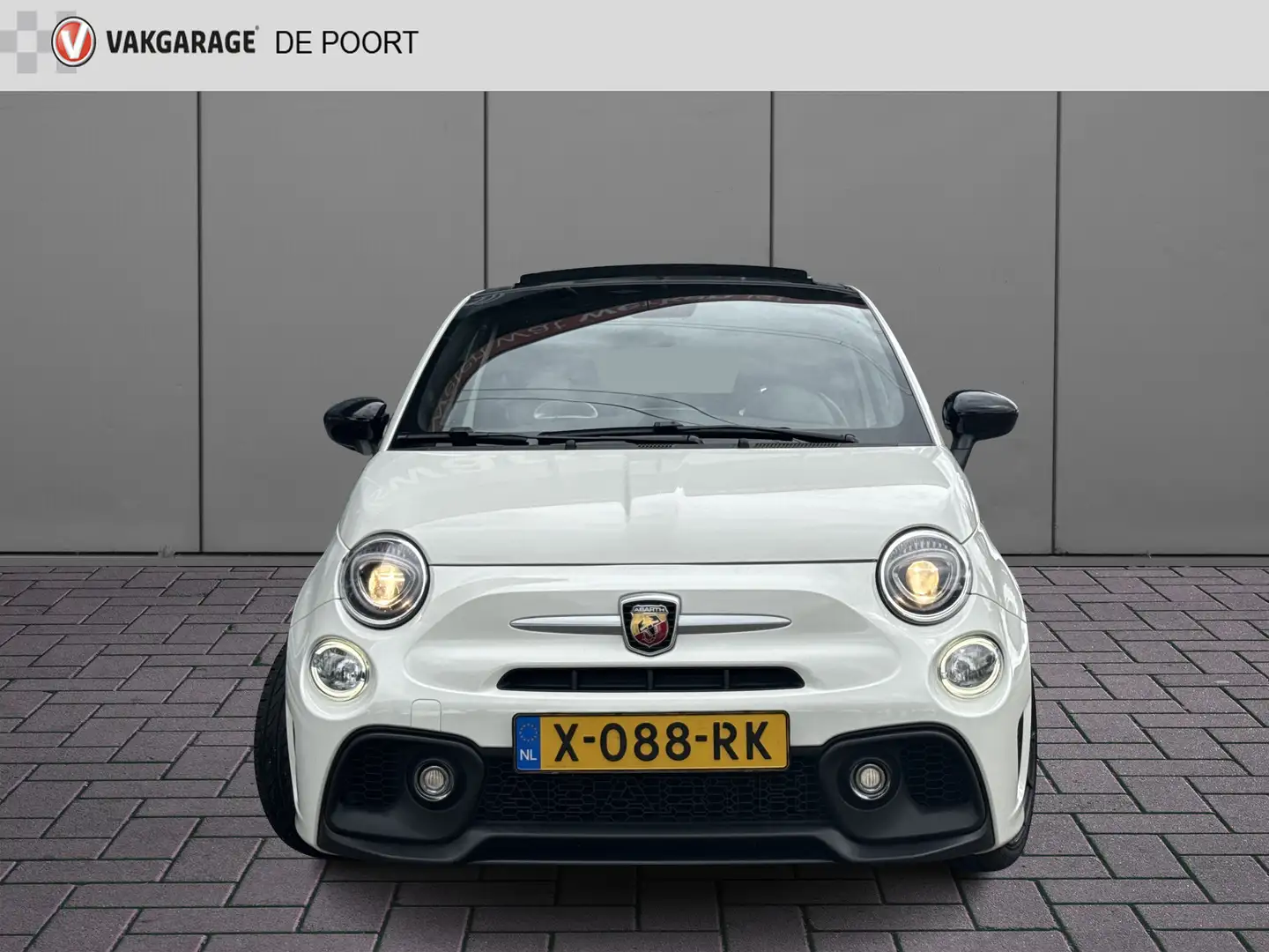 Fiat 500C Abarth 1.4 T-Jet 595 70th Anniversary Beyaz - 2