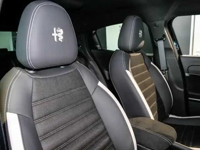Alfa Romeo Junior view 15