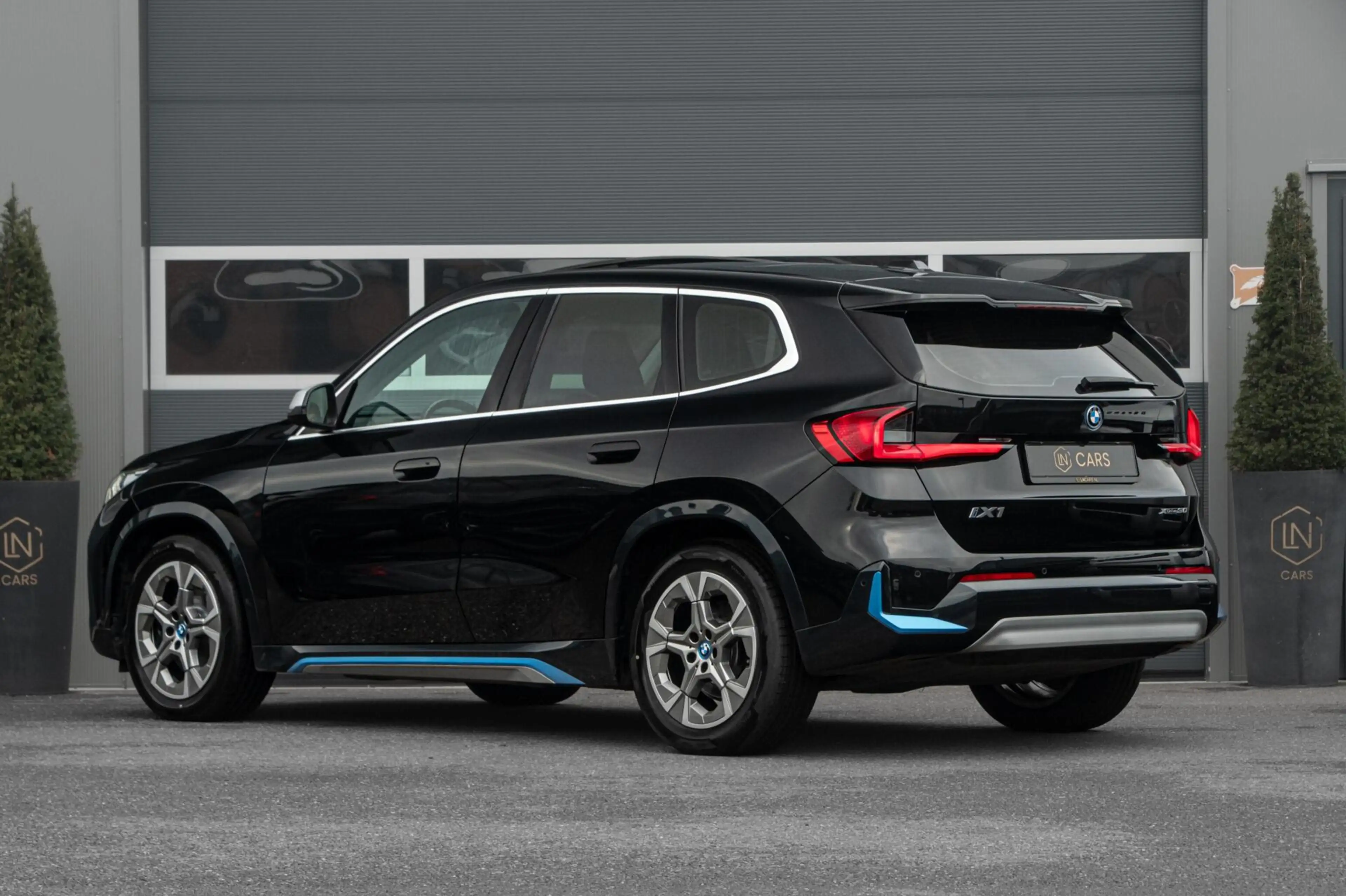 BMW iX1 xDrive30 67 kWh |Pano|DAB|Camera|Sfeerverlichting — photo 7