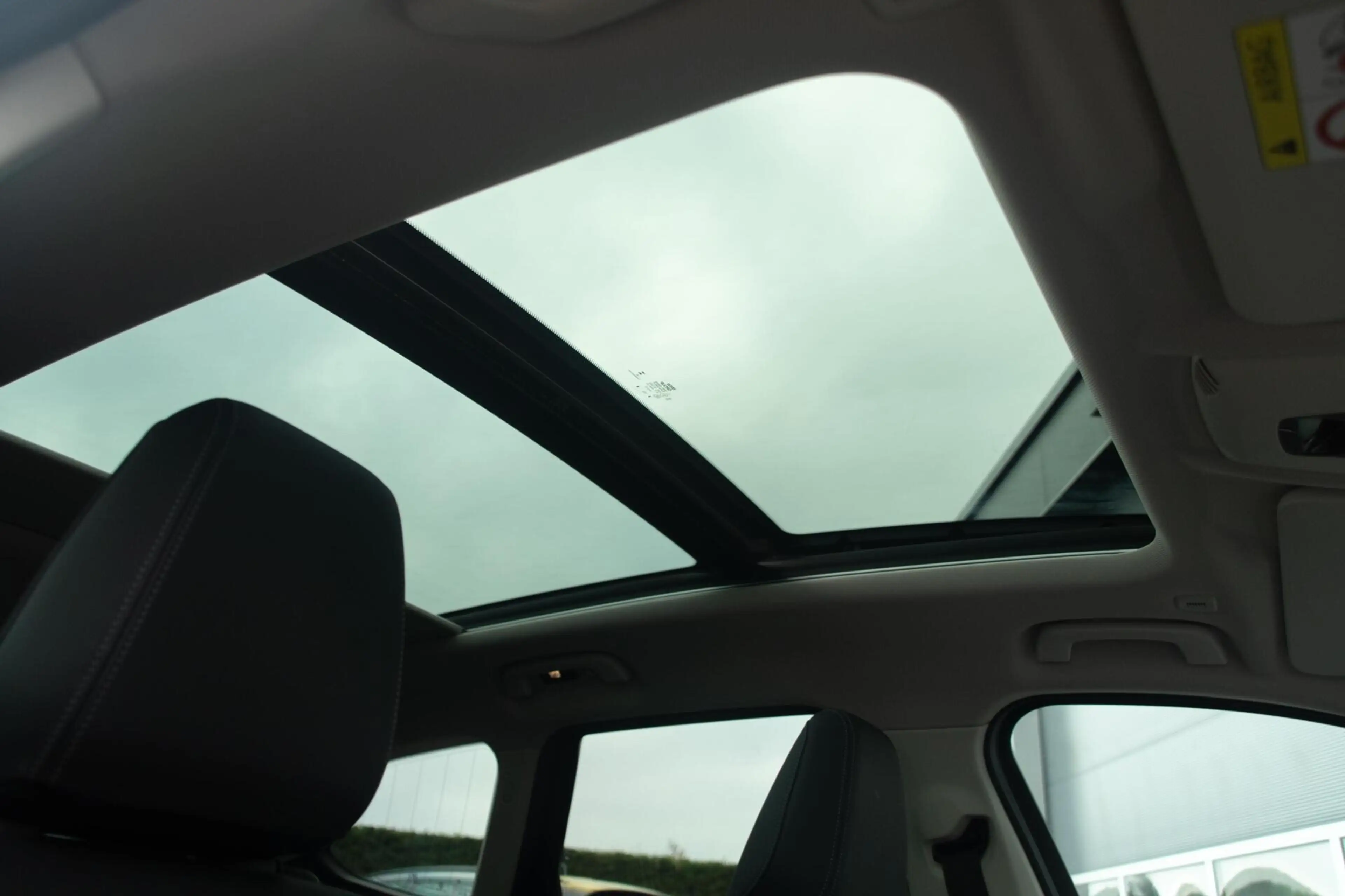 BMW iX1 xDrive30 67 kWh |Pano|DAB|Camera|Sfeerverlichting — photo 5