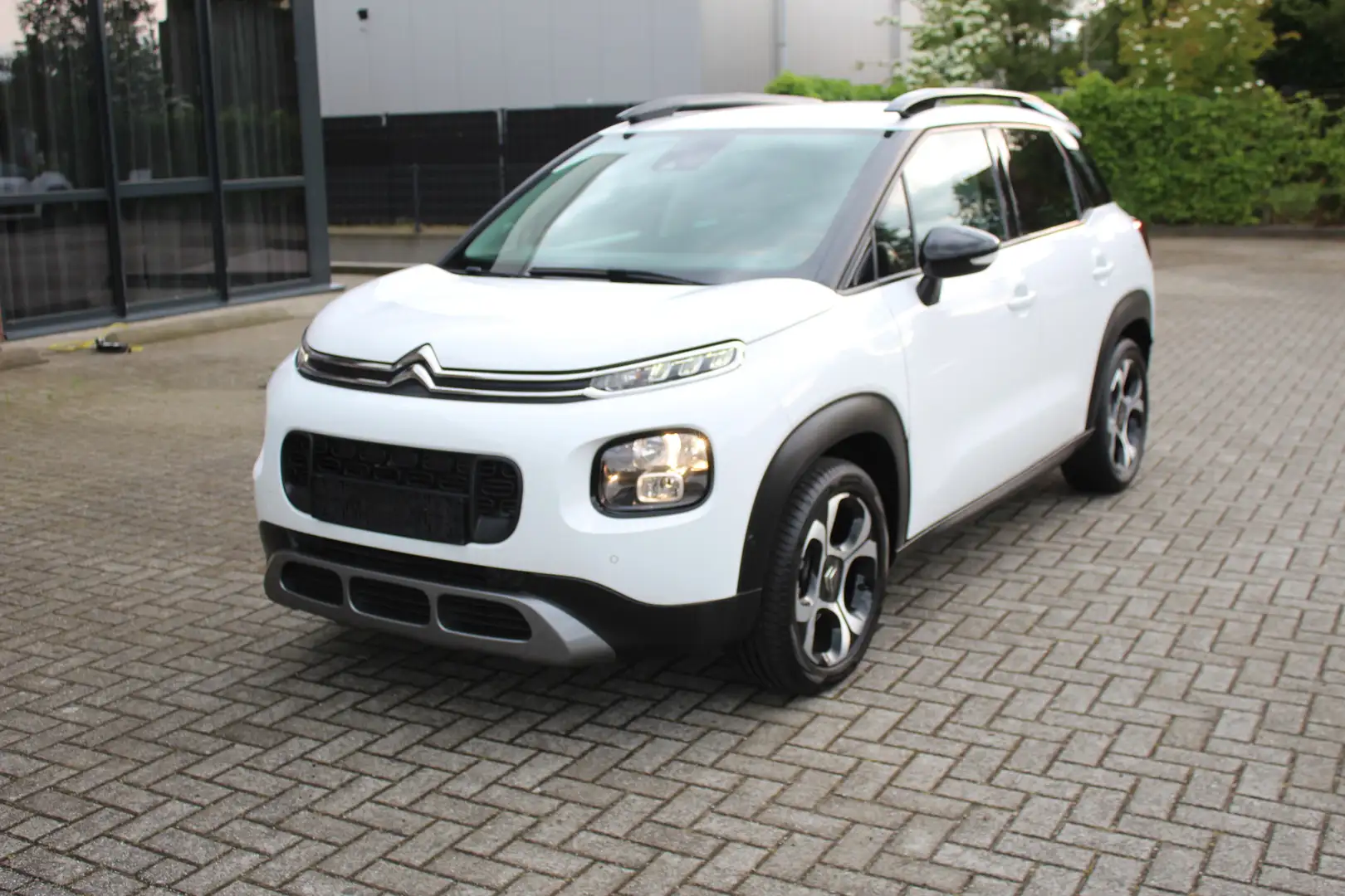 Citroen C3 Aircross 1.2 PureTech S&S Shine Automaat EAT6 Clima-Navi-Ca Blanc - 1