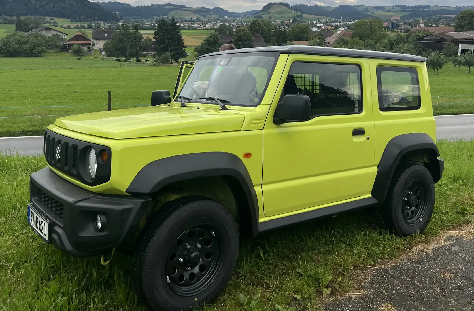 Suzuki Jimny 1.5 ALLGRIP Comfort+ - 1