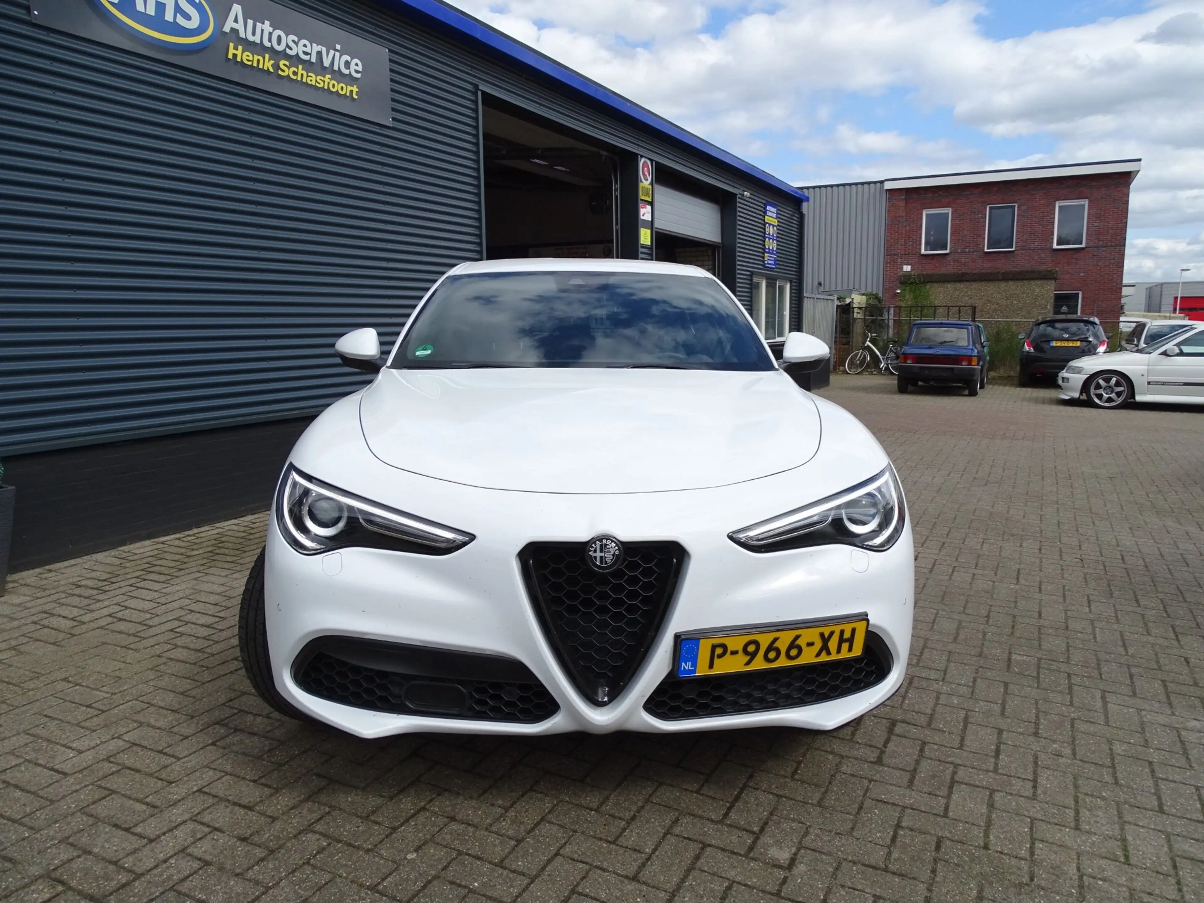 Alfa Romeo Stelvio 2.0 T AWD Super Veloce — photo 3