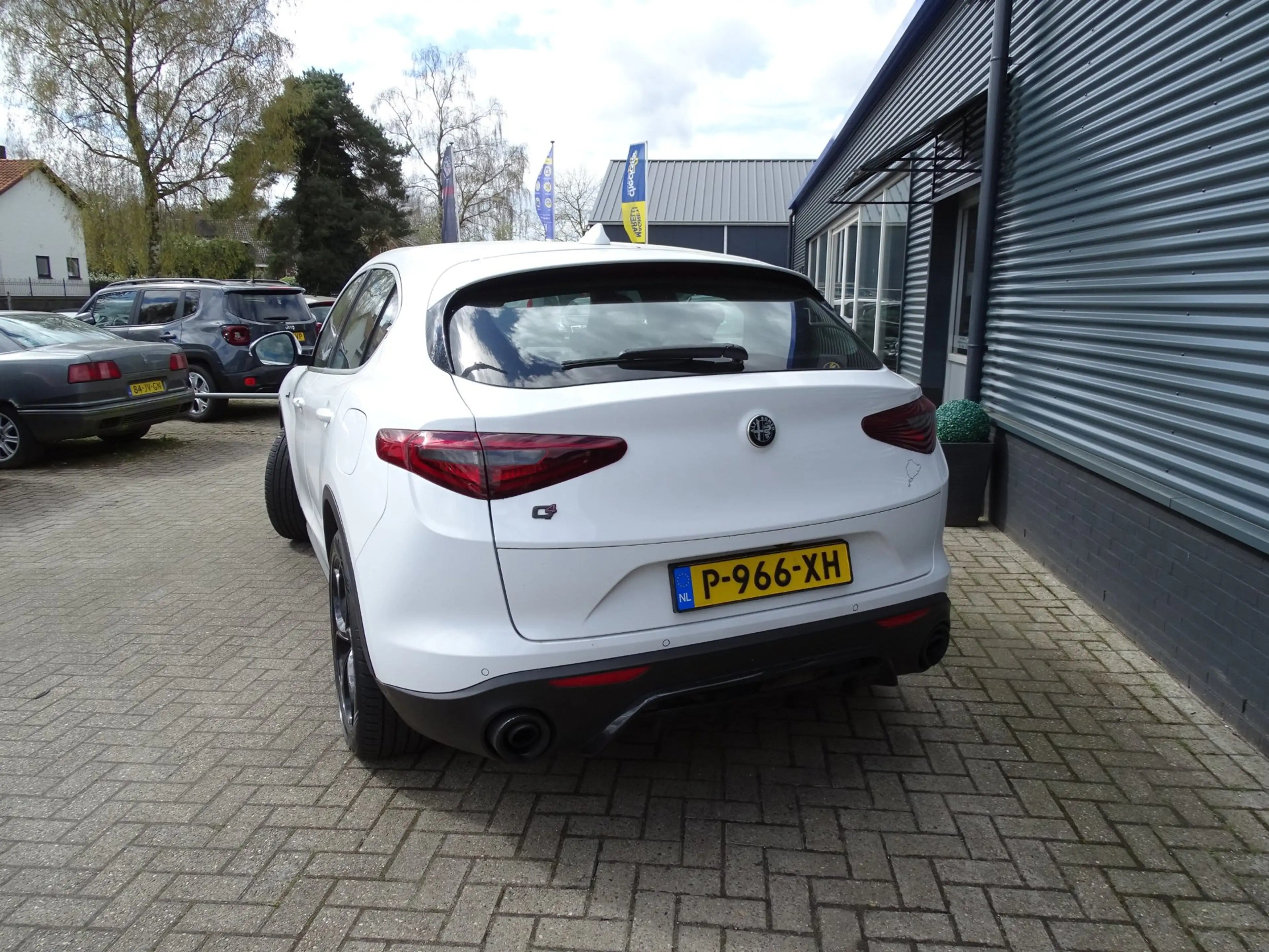 Alfa Romeo Stelvio 2.0 T AWD Super Veloce — photo 8