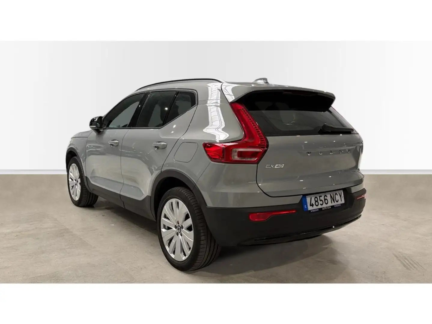 Volvo XC40 B3 Core Aut. Gris - 2
