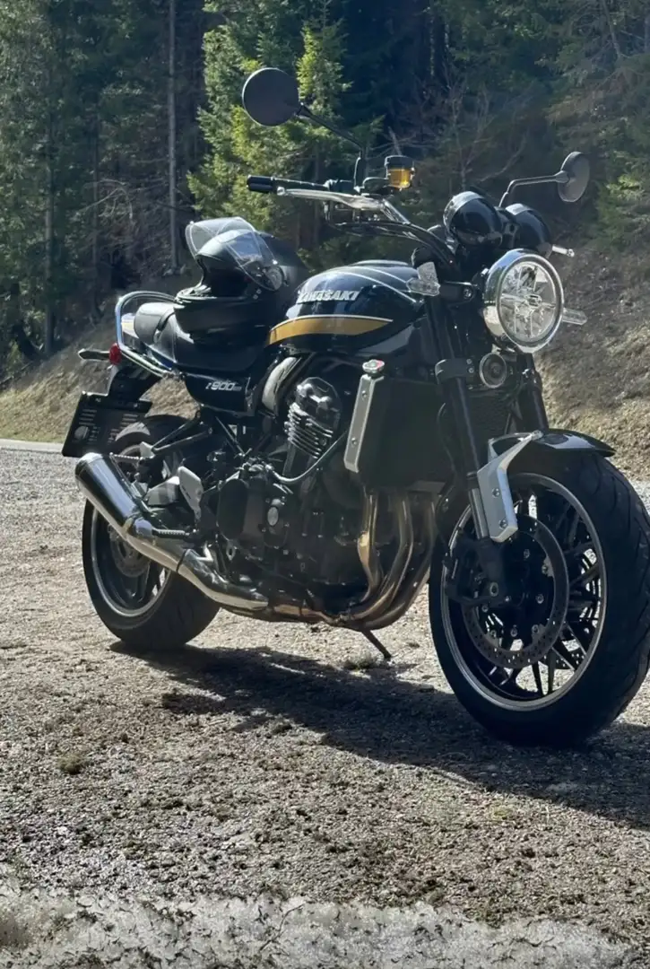 Kawasaki Z900RS Kék - 2