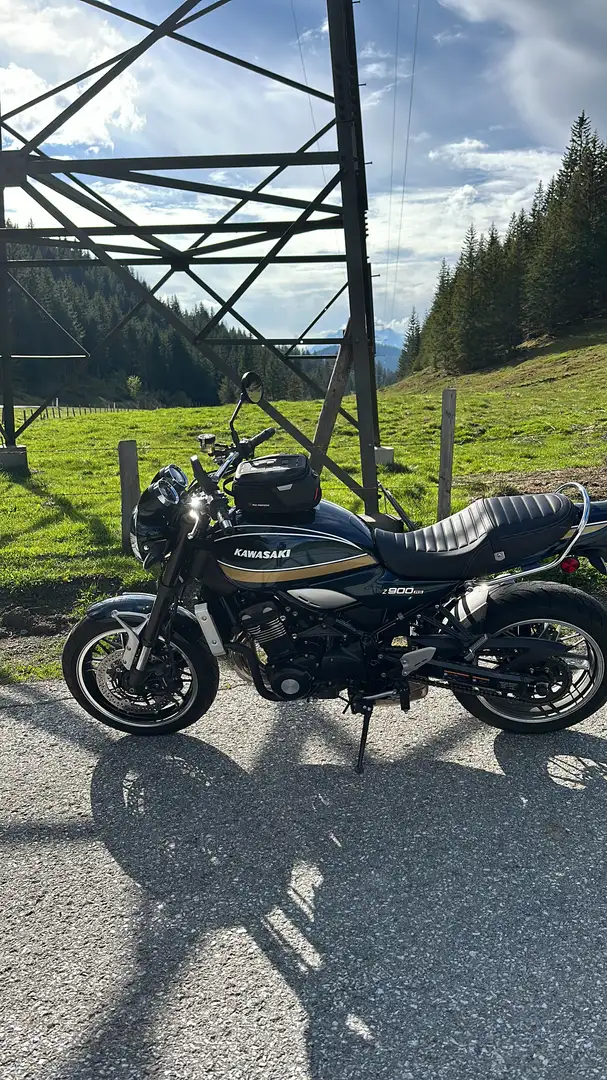 Kawasaki Z900RS Kék - 1