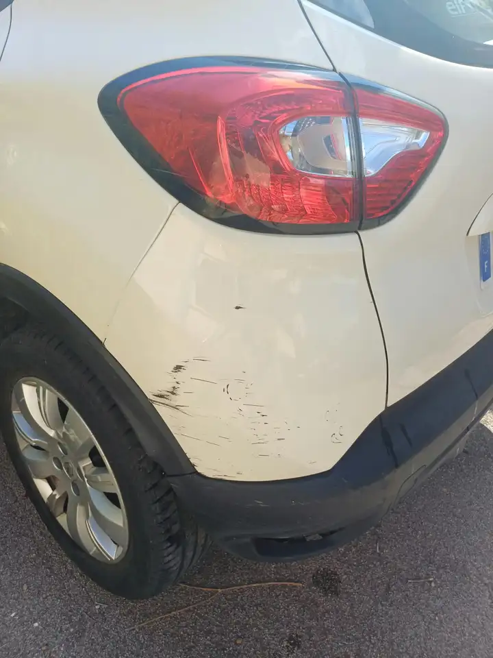 Renault Captur — photo 3