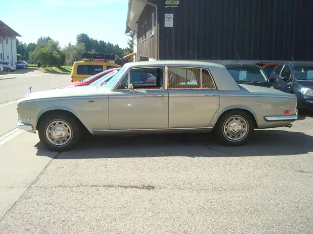 Rolls-Royce Silver Shadow V 8 Motor 150 Kw Guter Zusatand Linkslenker!