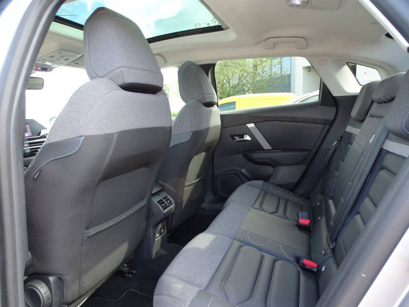 Citroen C4 X C4 X 1.2 PureTech Shine Pack * FULL OPTION!!! — photo 8