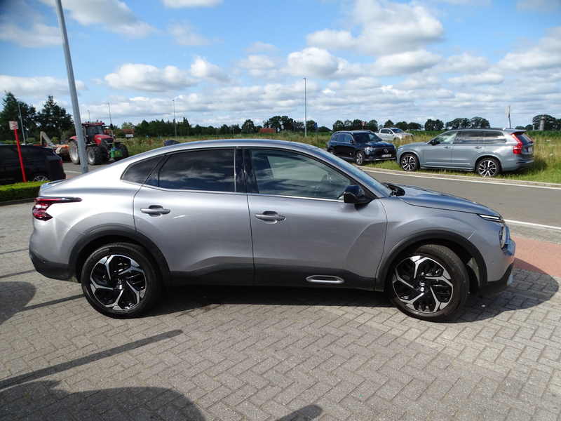Citroen C4 X C4 X 1.2 PureTech Shine Pack * FULL OPTION!!! — photo 3