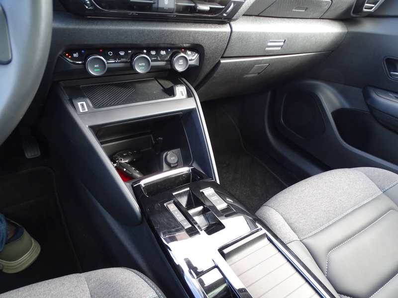 Citroen C4 X C4 X 1.2 PureTech Shine Pack * FULL OPTION!!! — photo 12