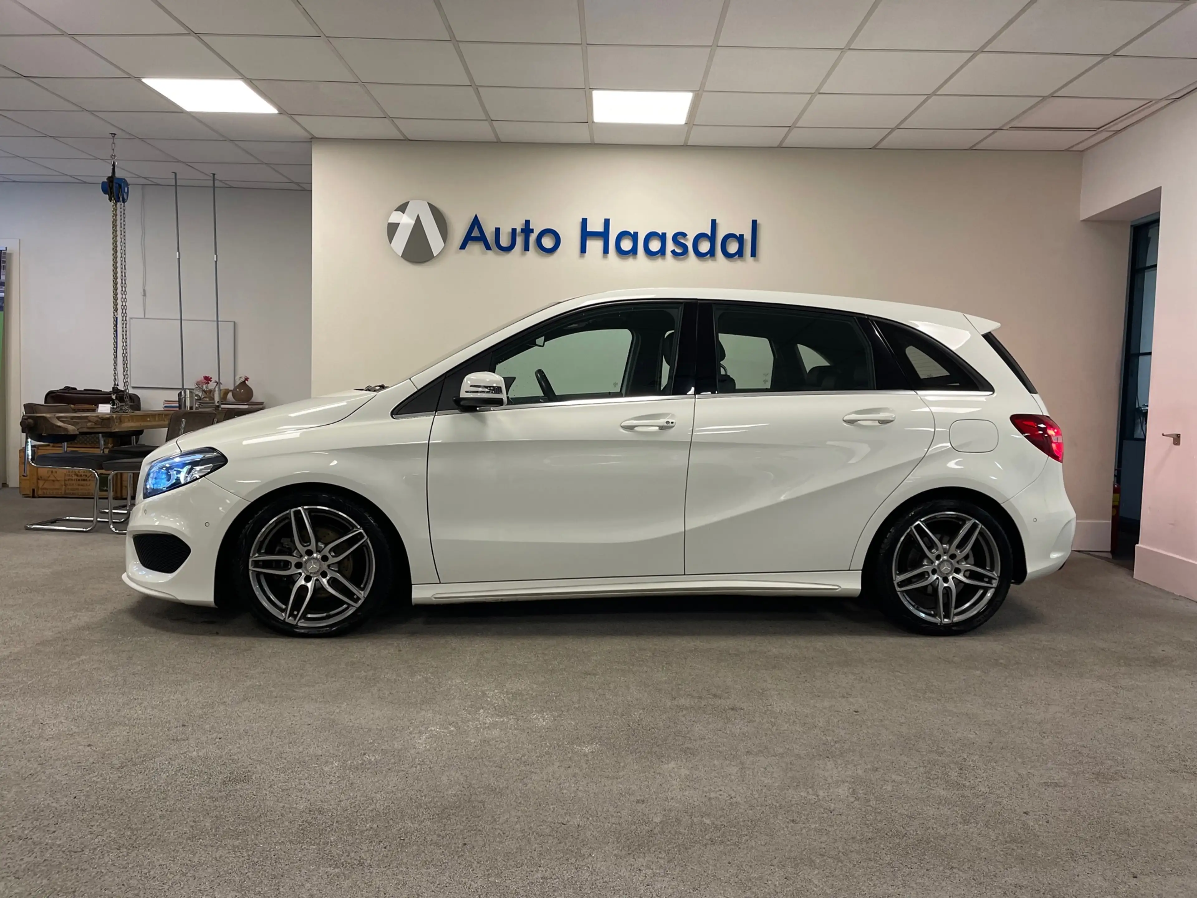 Mercedes-Benz B 200 B200|AMG-LINE|FACELIFT|CARPLAY|AUTOMAAT — photo 4