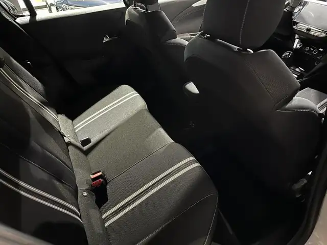 Opel Corsa view 9