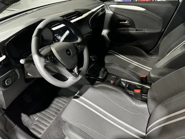 Opel Corsa view 8