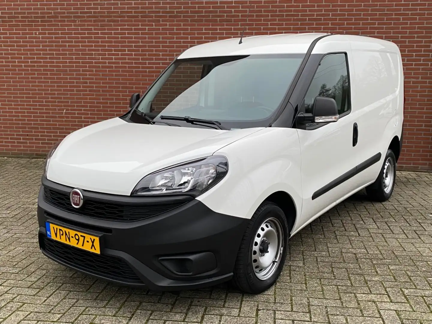 Fiat Doblo Cargo 1.6 MJ L1H1 105PK AIRCO 6-VERSNELLINGEN ACHT Blanc - 2