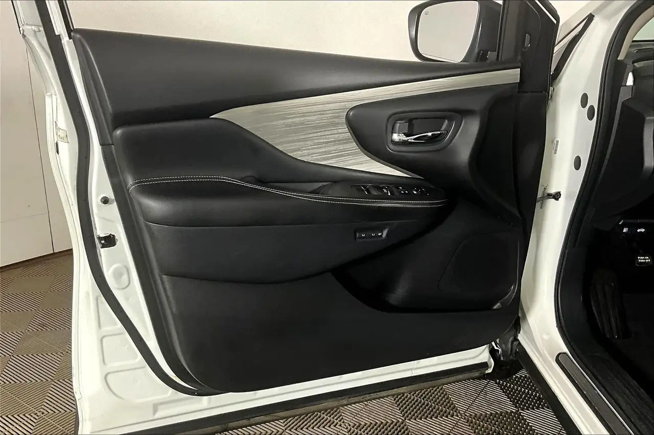 Nissan Murano снимка Nissan Murano
