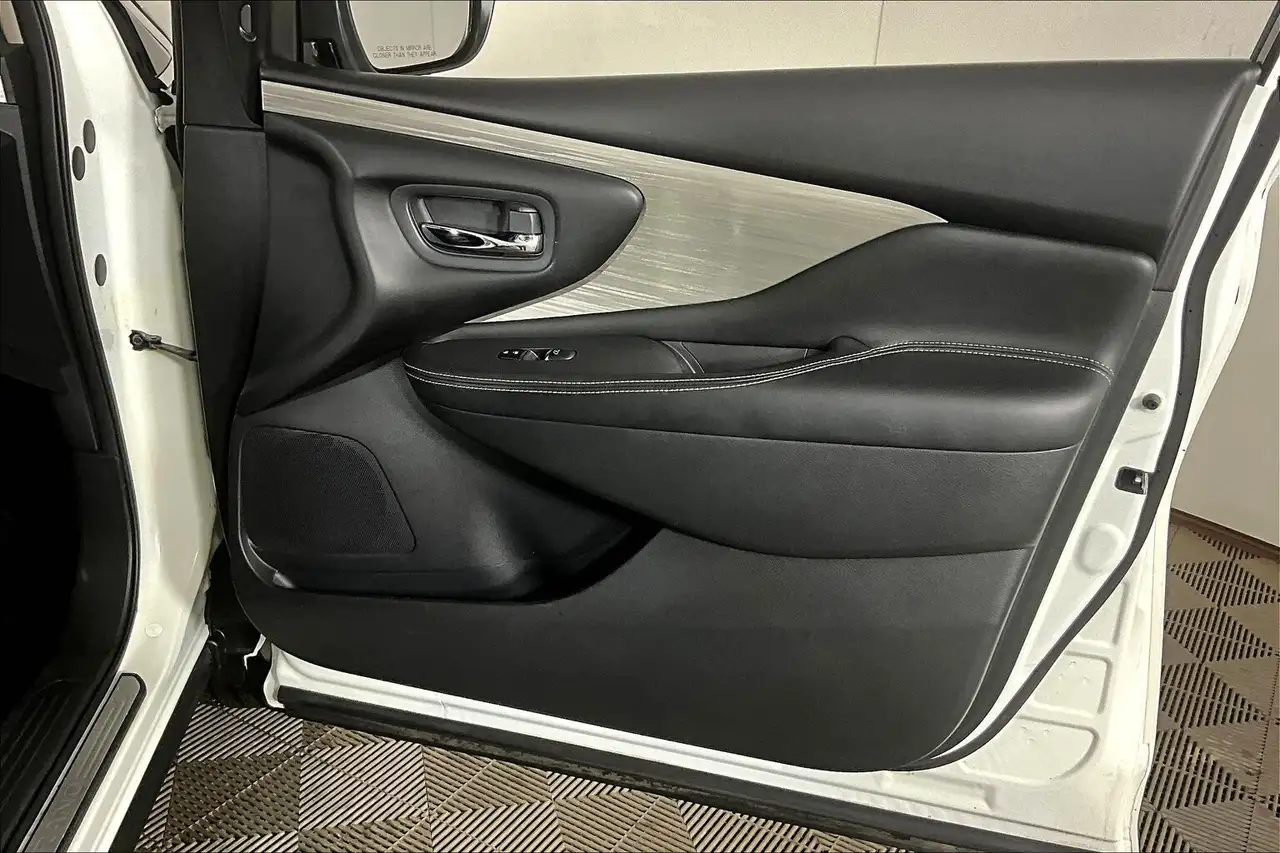Nissan Murano снимка Nissan Murano