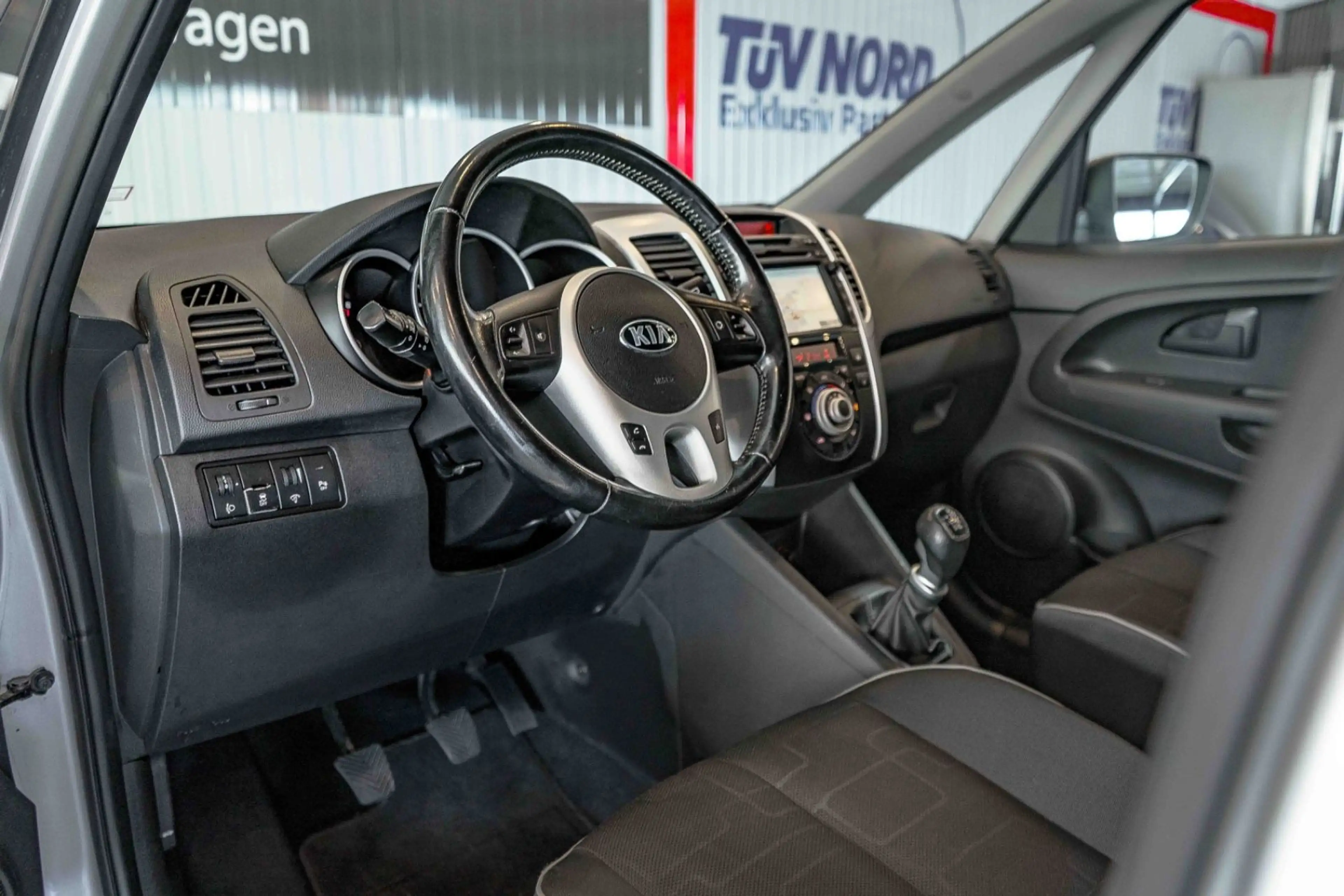 Kia Venga 1.4 Dream Team AHK Rückfahrkamera Navi — photo 9