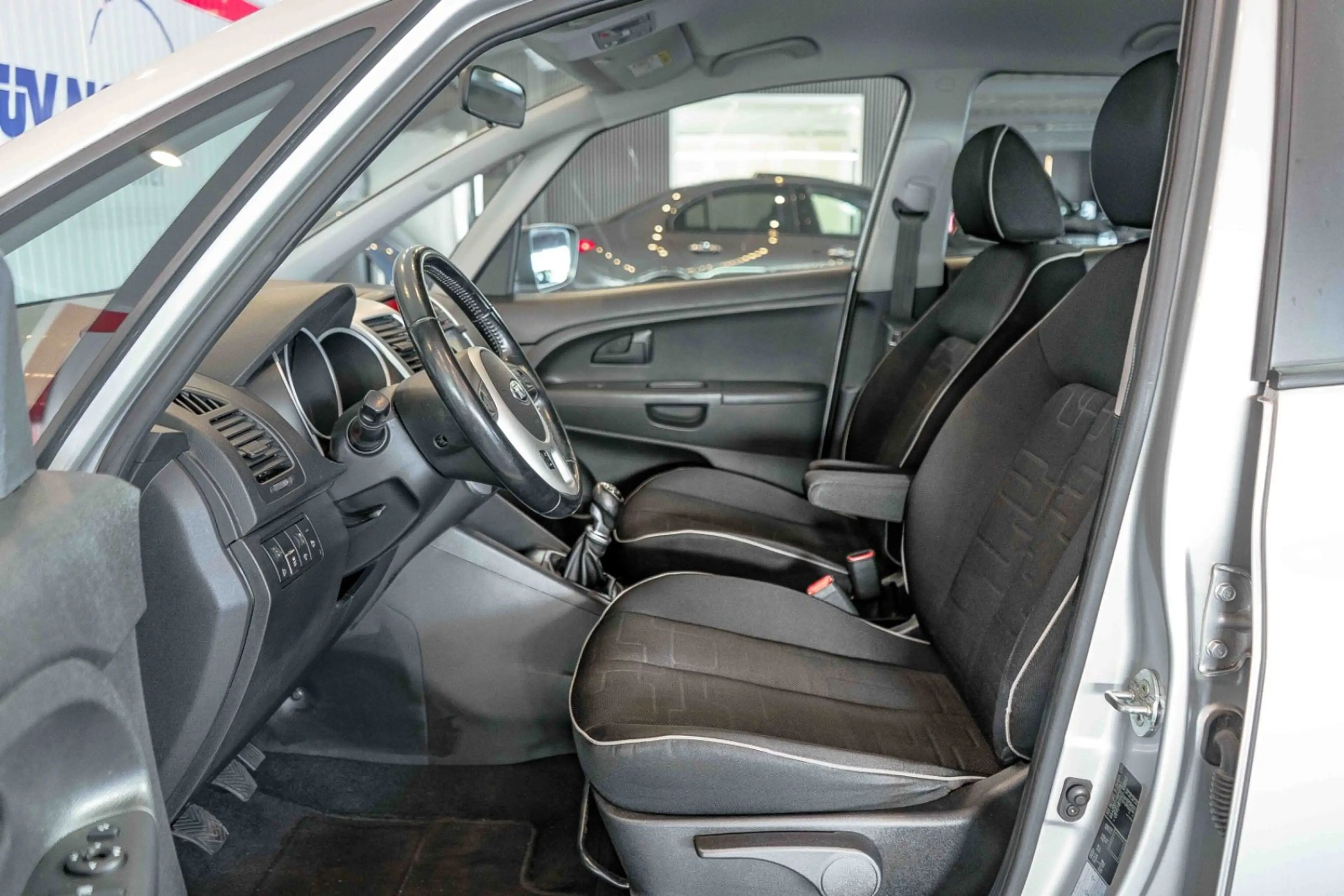 Kia Venga 1.4 Dream Team AHK Rückfahrkamera Navi — photo 11