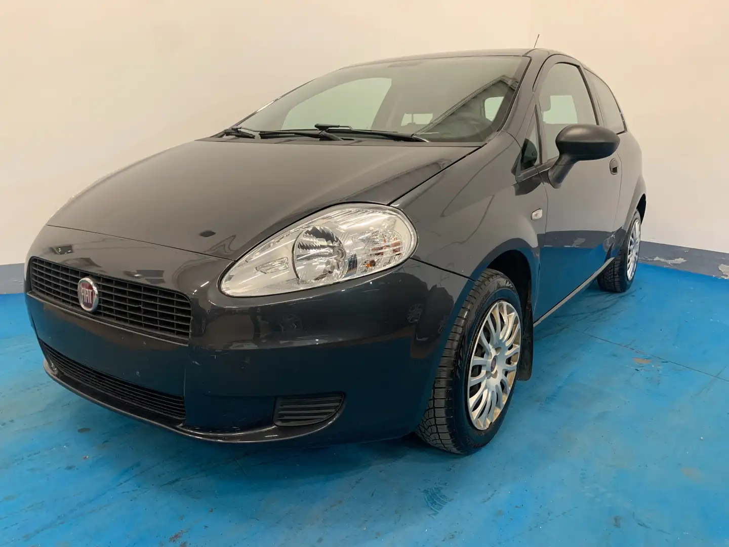 Fiat Grande Punto - 1.2cc 65cv - UNIPROPRIETARIO - NEOPATENTATO Gris - 1