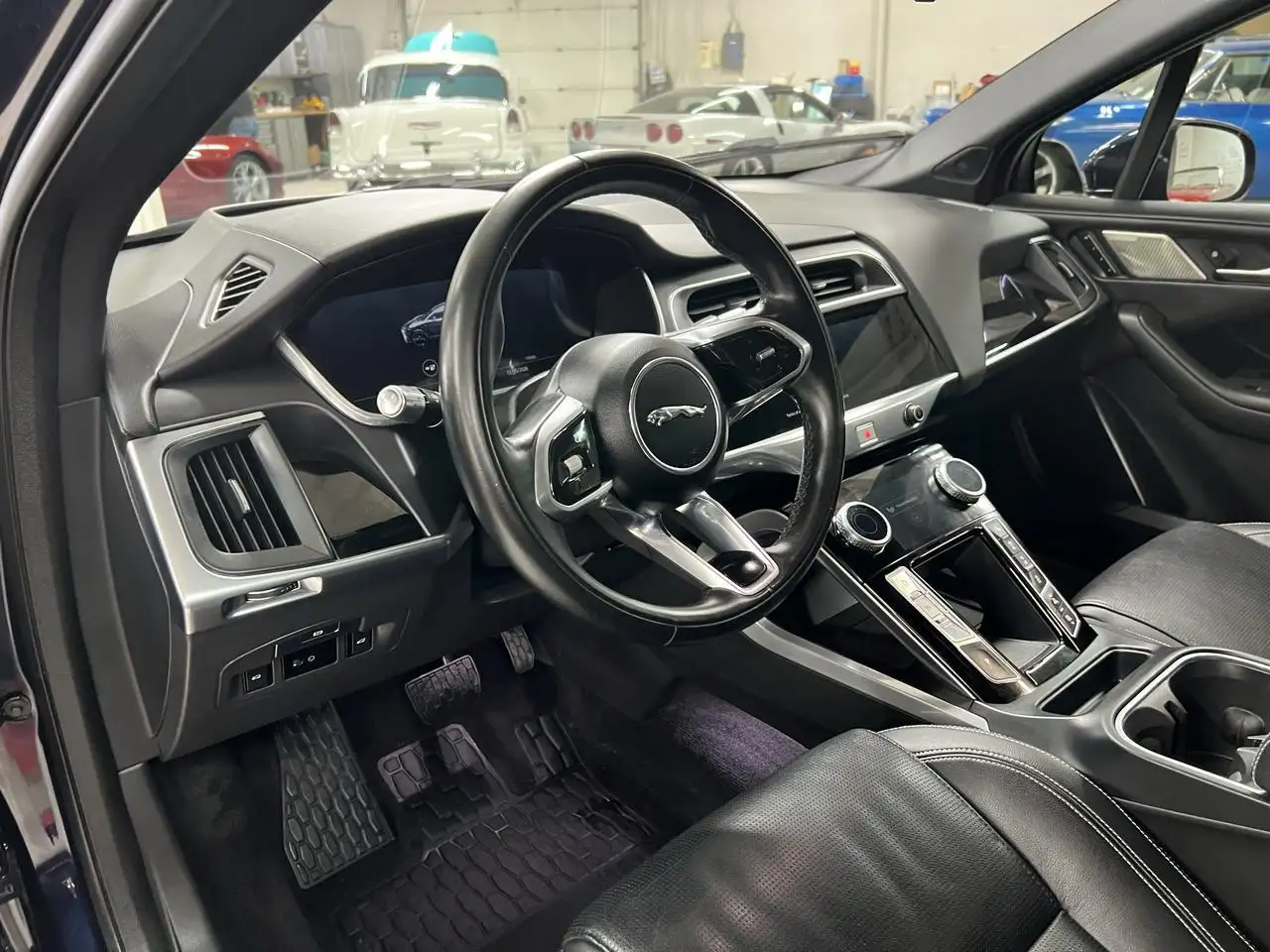 Jaguar I-Pace снимка Jaguar I-Pace