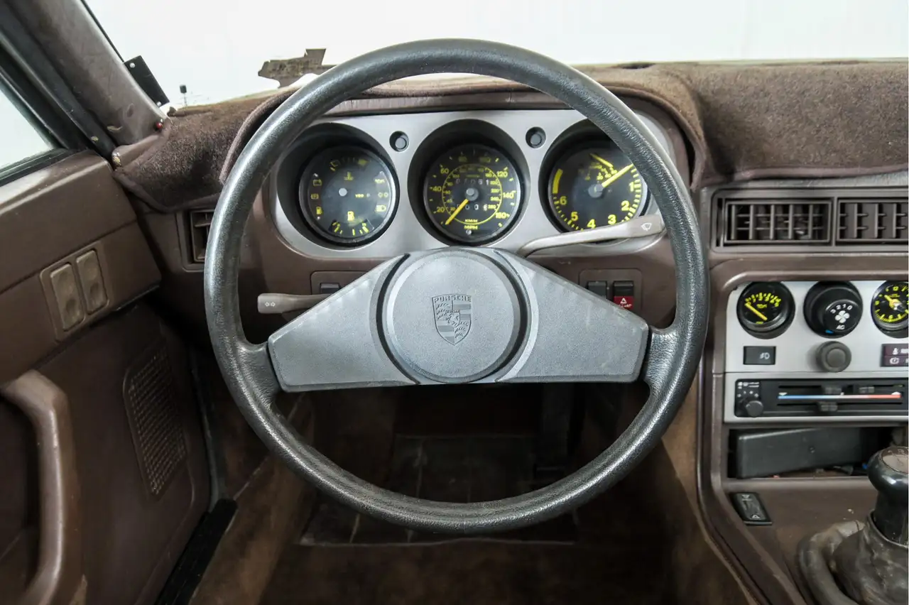 Porsche 944 2.5 Coupé, foto 8