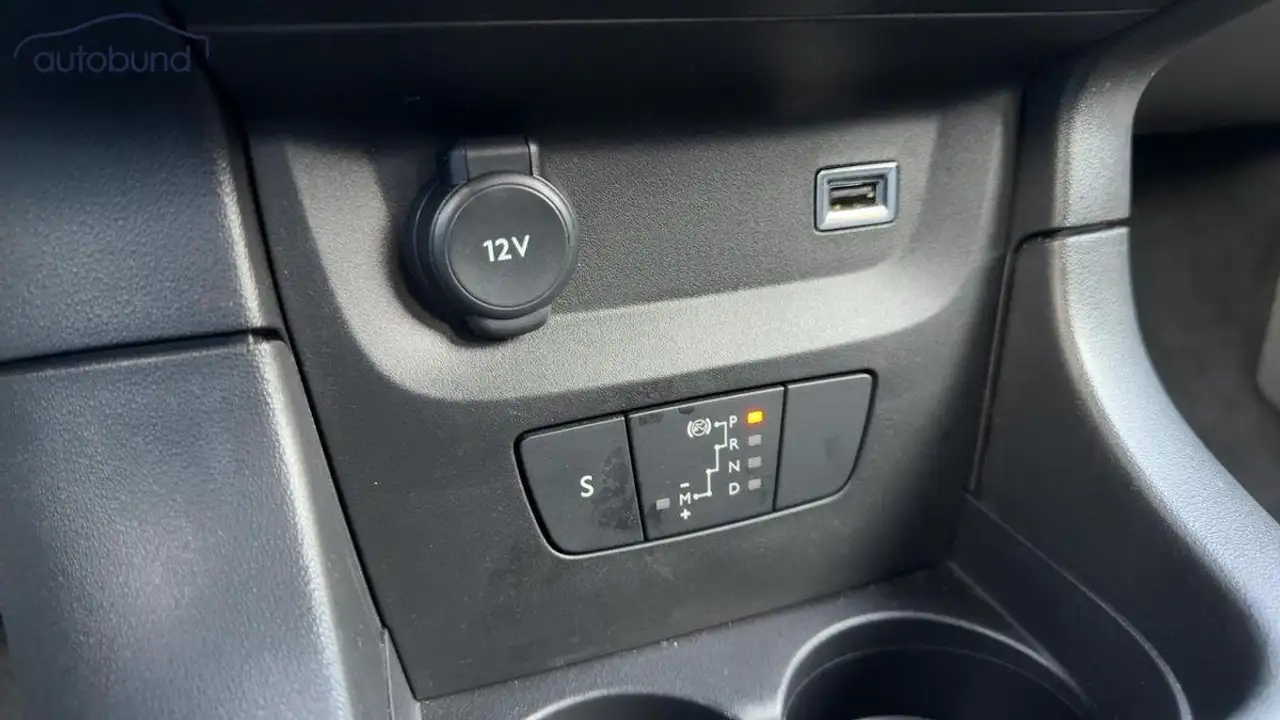 Citroen C3 III 1,2 PT 110 Automatik Max Alu KA LED Link NAV N 16