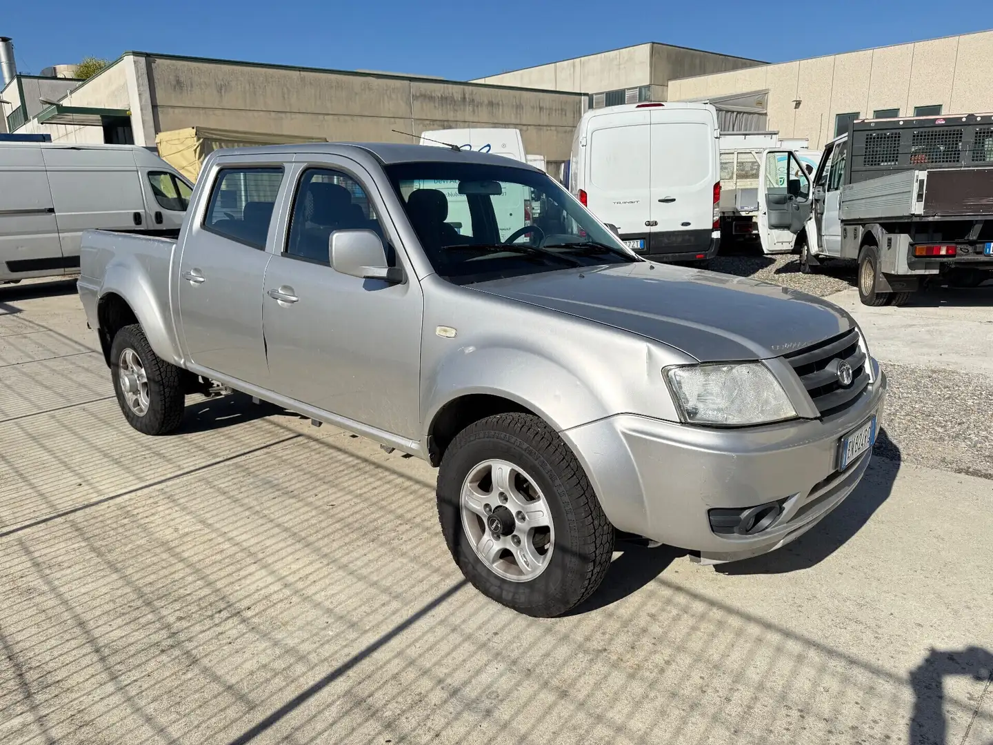 Tata Xenon Xenon 2.2 Dicor 4x4 PL-DC Pick-up Stříbrná - 2