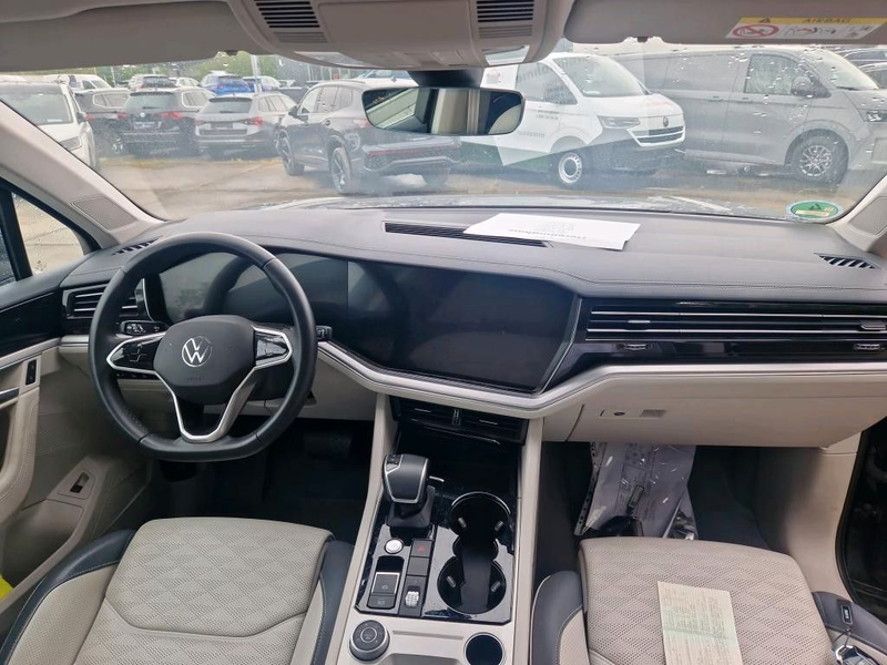 Volkswagen Touareg 3.0 TDI Elegance 4M*MATRIX*STANDH*R-CAM* — photo 8
