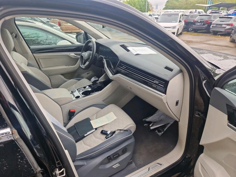 Volkswagen Touareg 3.0 TDI Elegance 4M*MATRIX*STANDH*R-CAM* — photo 6