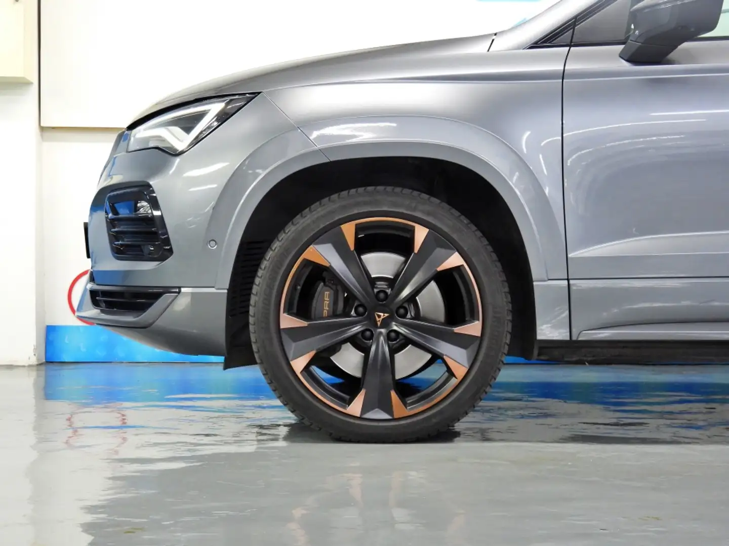 CUPRA Ateca 2.0 TSI IMPULSE 300 DSG 4Drive Gris - 2