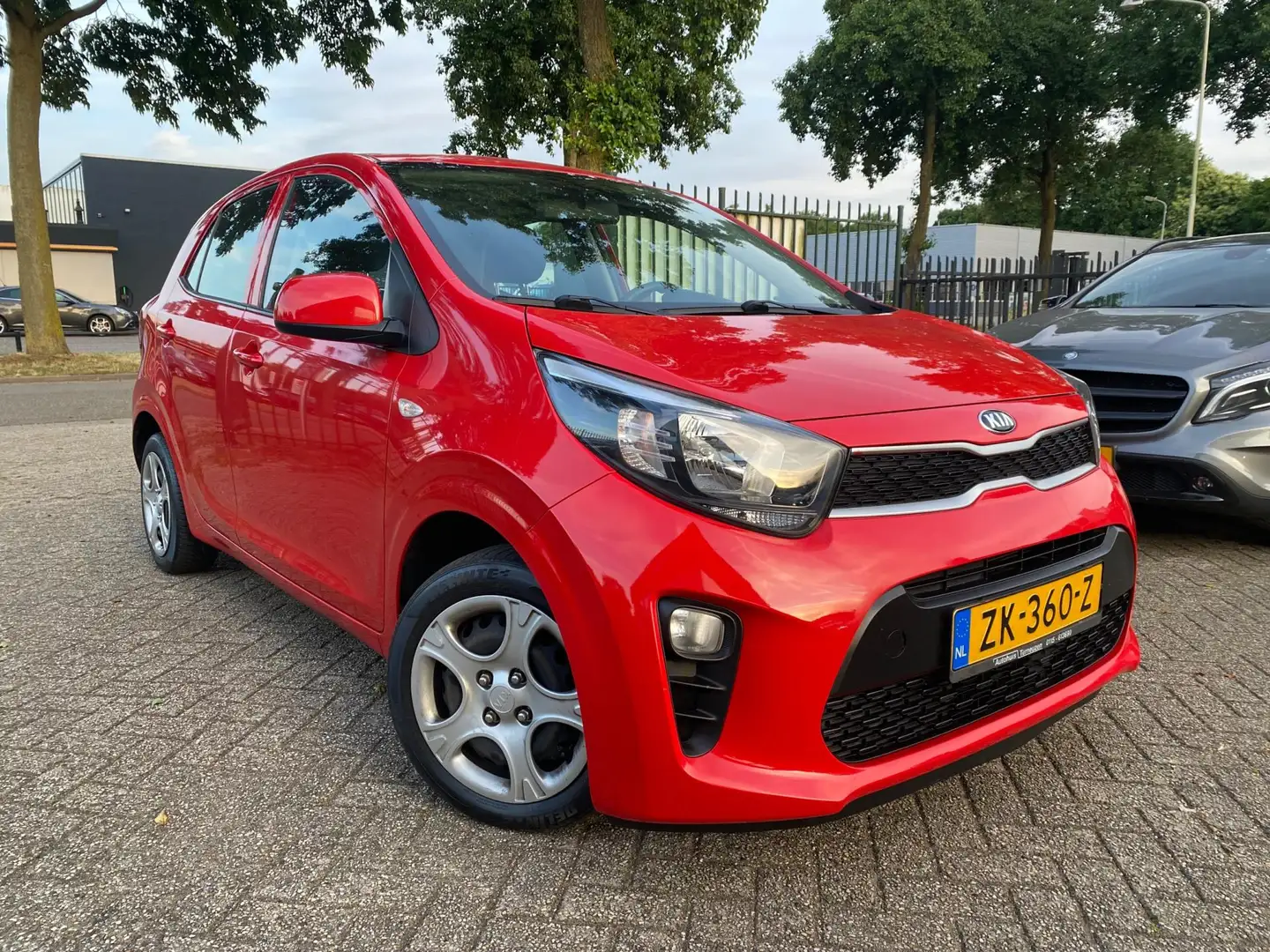 Kia Picanto 1.0 CVVT EconomyPlusLine Airco Media Tel Km 51257 Rouge - 2