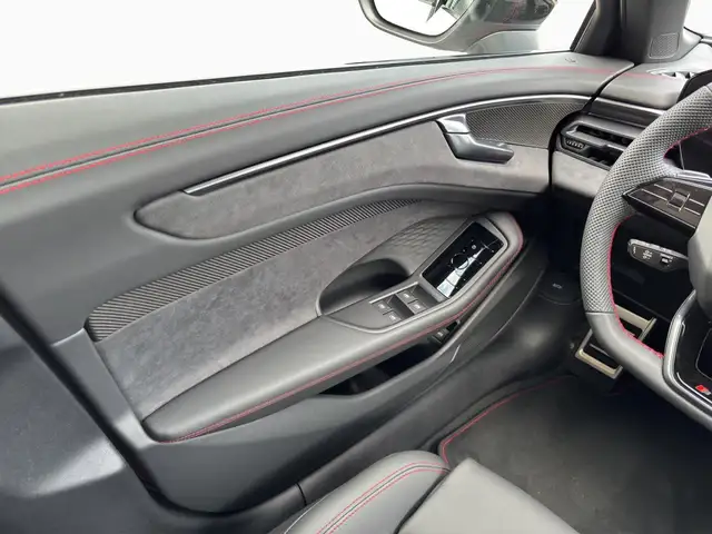 Audi A6 Avant view 14