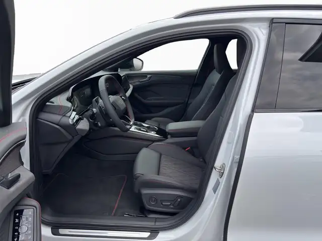 Audi A6 Avant view 9