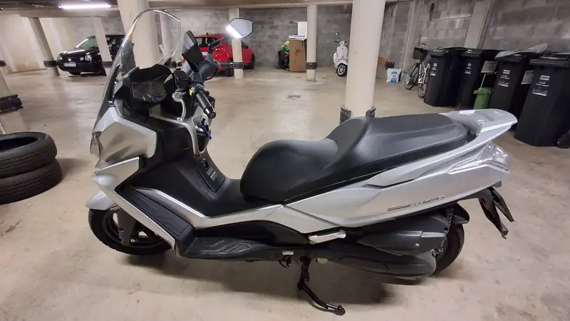 Kymco Downtown 125i - foto 5