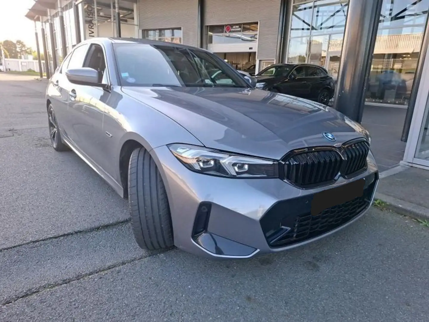 BMW 320 e LCI M-SPORT SHADOWLINE WIDESCREEN AKTIV GUARD P Grau - 2