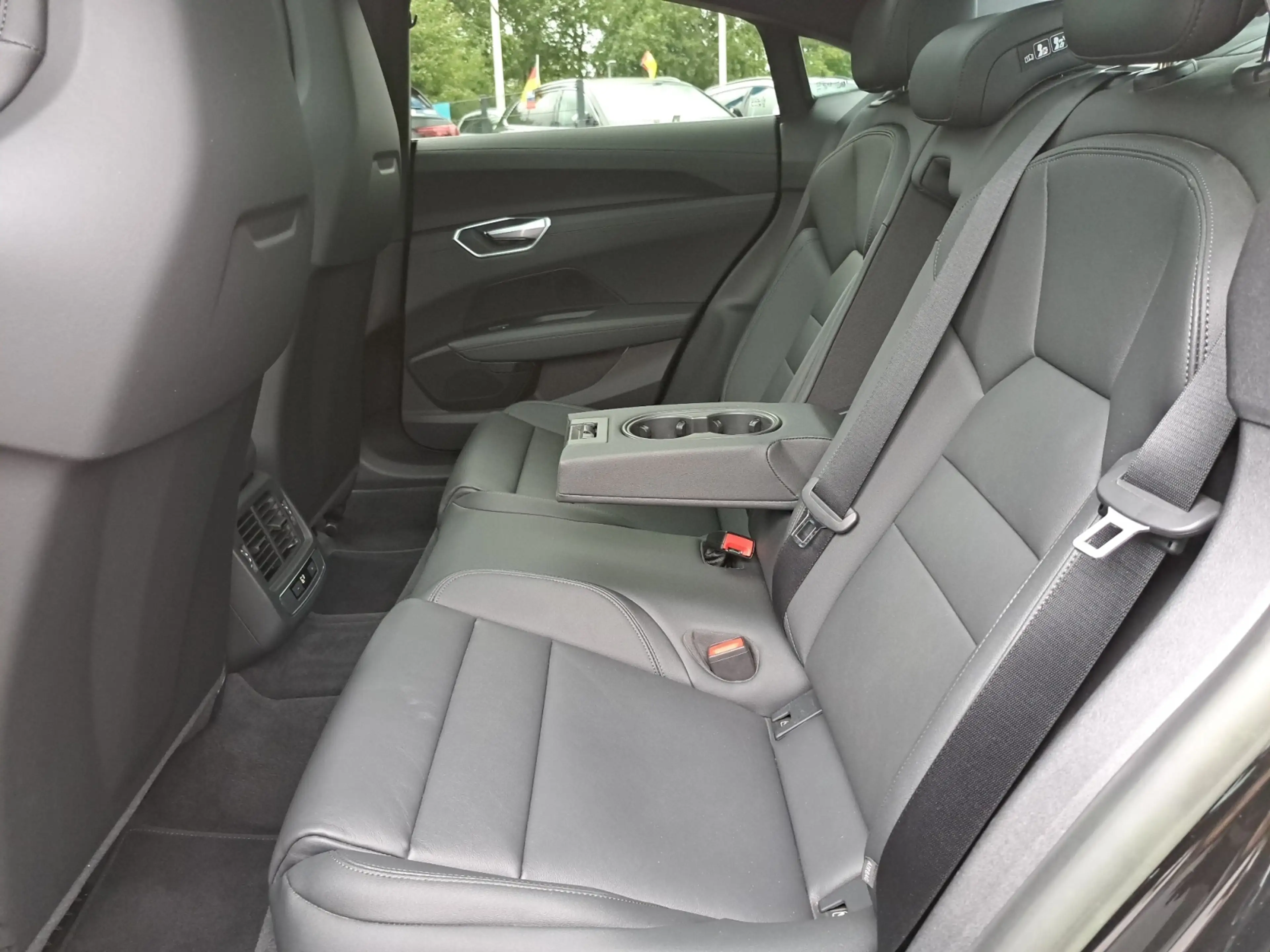 Audi e-tron GT quattro HEAD 4xKAM AIR 20" DWA PANO — photo 12