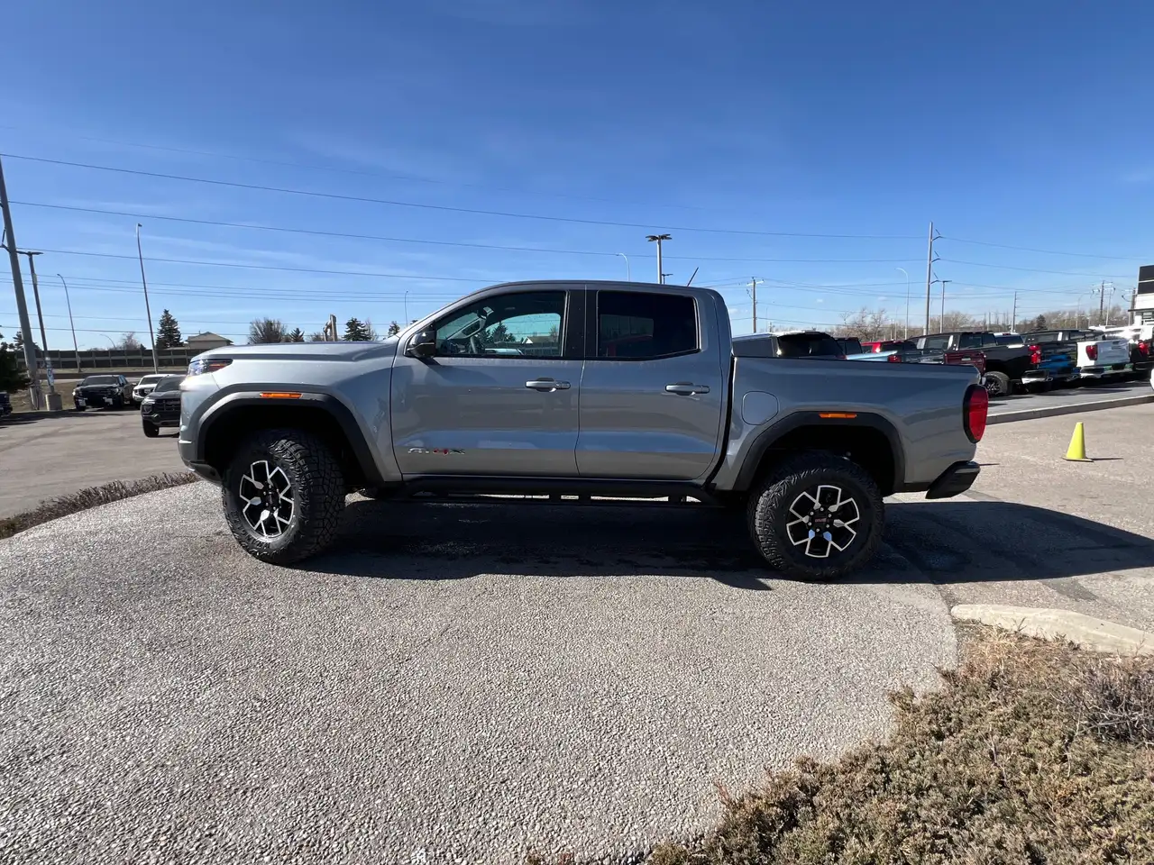 GMC Canyon снимка GMC Canyon